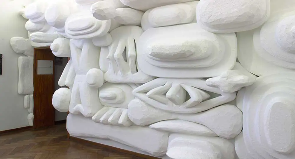White Wall, mixed media, 450 x 500cm, Stedelijk Museum Amsterdam, 2002